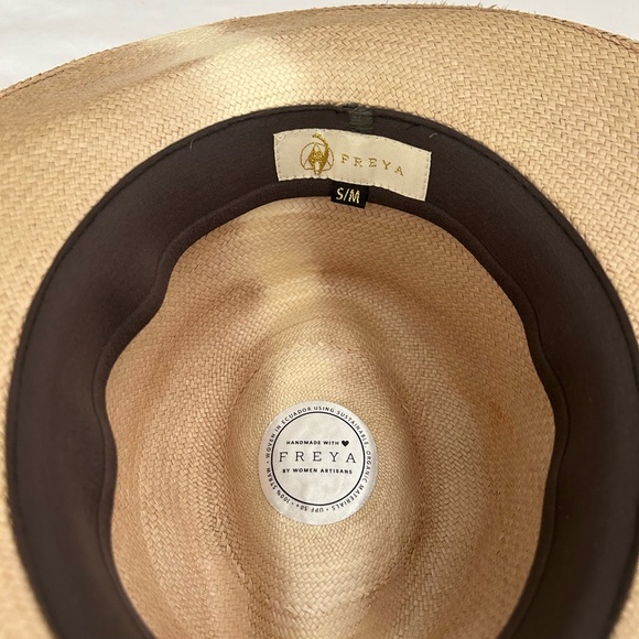 Freya hat - Picture 4 of 4